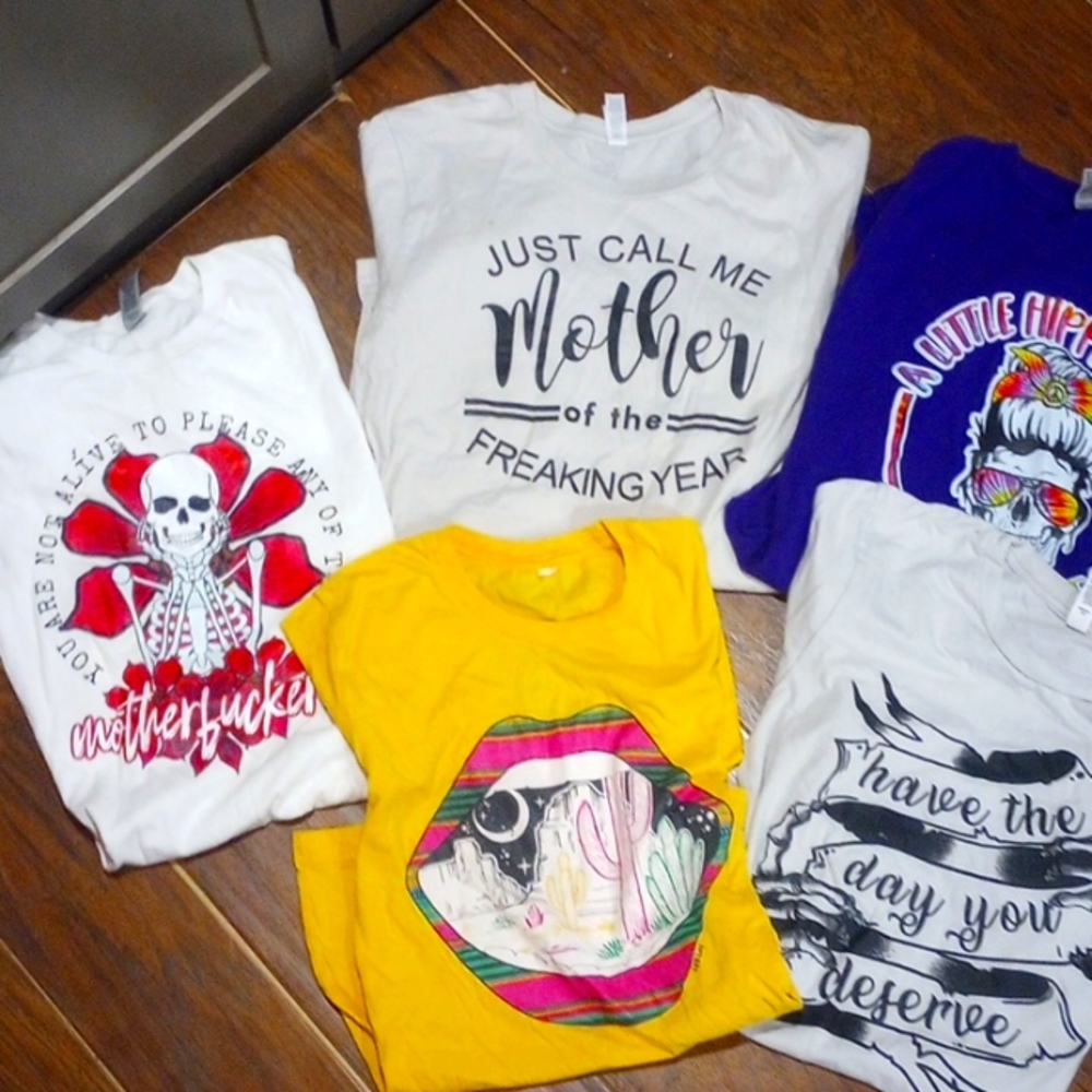 5  m/l printed tees